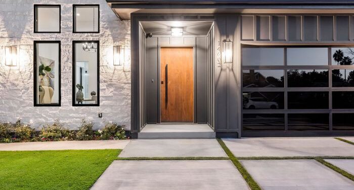 Exterior Home Remodeling Company in Los Angeles